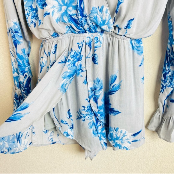 Altar’d State Grey & Blue Floral Surplice Layered Boho Romper - Picture 7 of 9